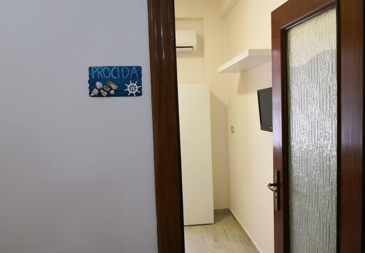 Bed and Breakfast Fenesta Vascia Nápoles Exterior foto